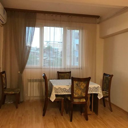 33 Martiros Saryan Street Apartamento Ereván Exterior foto