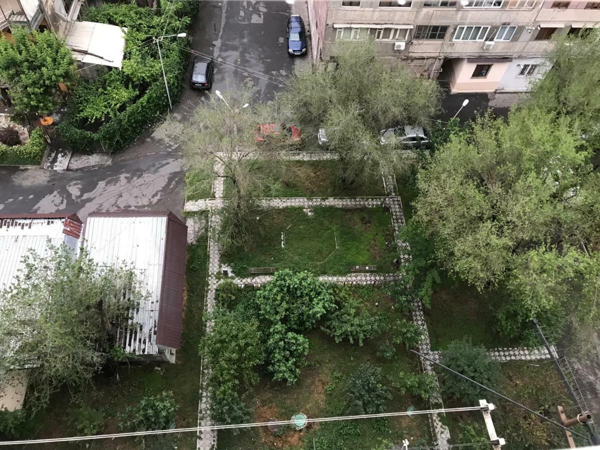 33 Martiros Saryan Street Apartamento Ereván Exterior foto