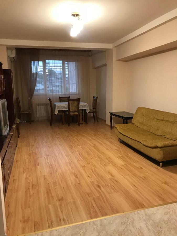 33 Martiros Saryan Street Apartamento Ereván Exterior foto